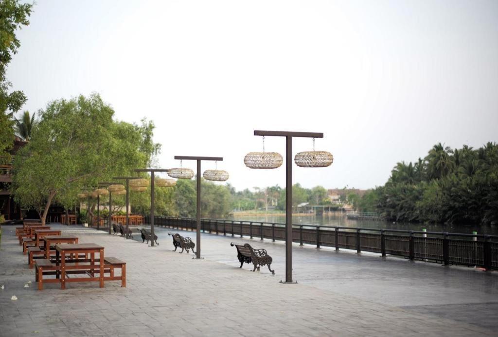 The Buffalo Amphawa Samut Songkhram Eksteriør bilde